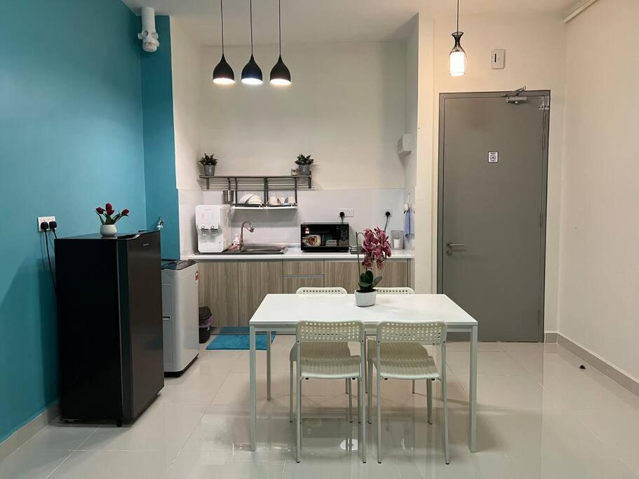 Mufa Studio Suites Klia Sepang Luaran gambar
