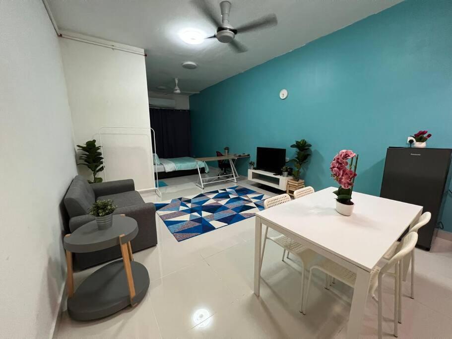 Mufa Studio Suites Klia Sepang Luaran gambar