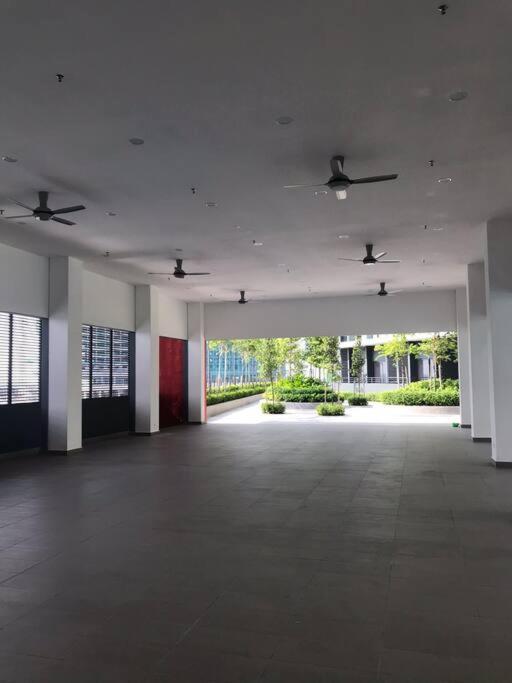 Mufa Studio Suites Klia Sepang Luaran gambar